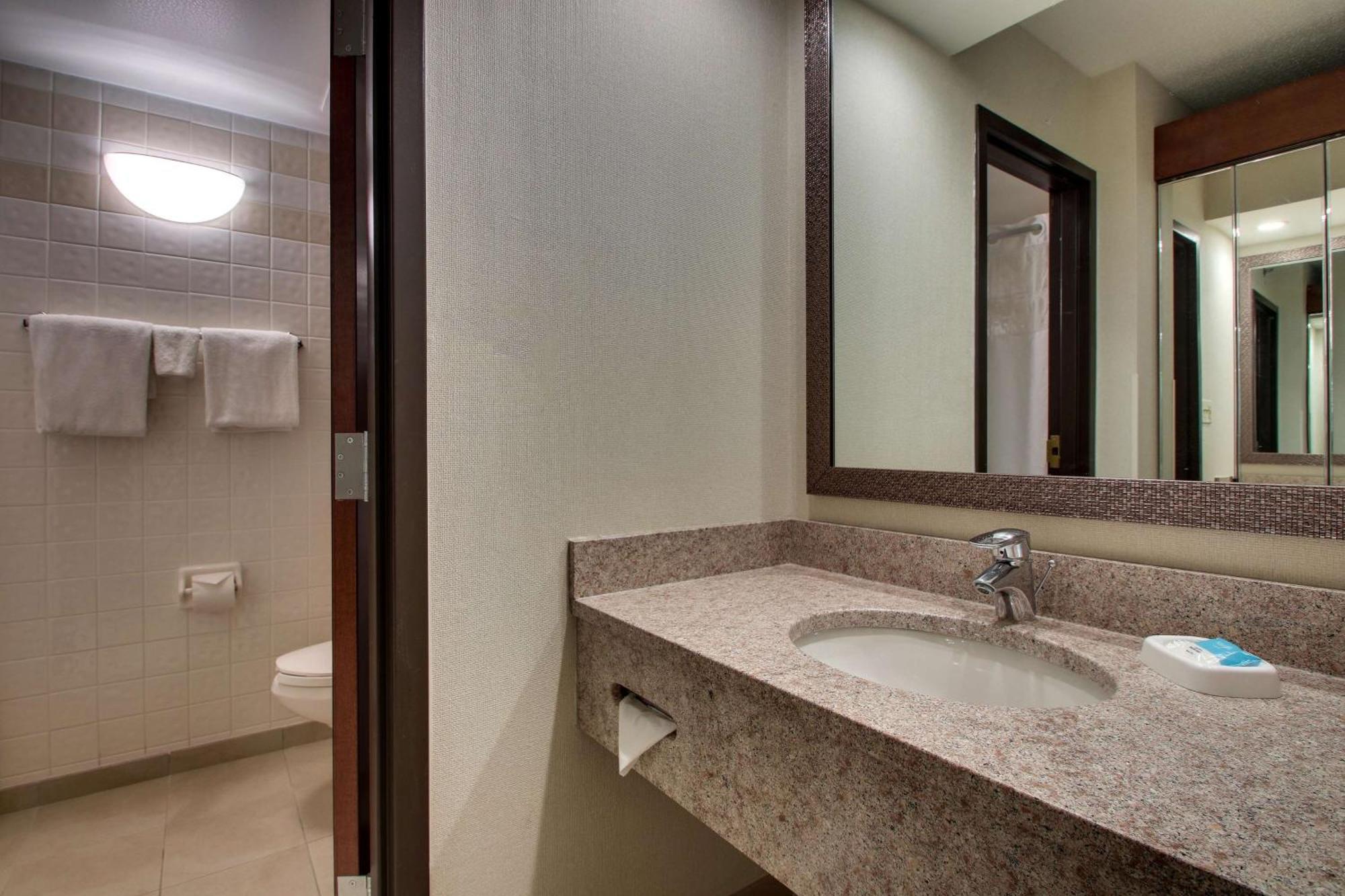 Drury Inn & Suites Bowling Green Extérieur photo